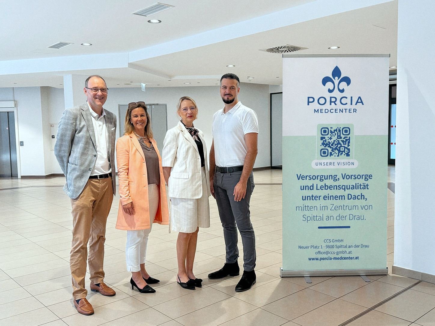 Das Projektteam im Foyer des Porcia MedCenter